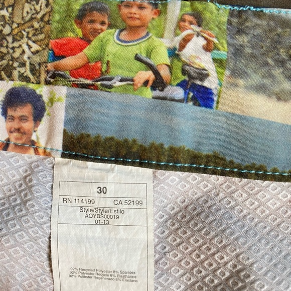 Size 30 - Picture 2 of 4